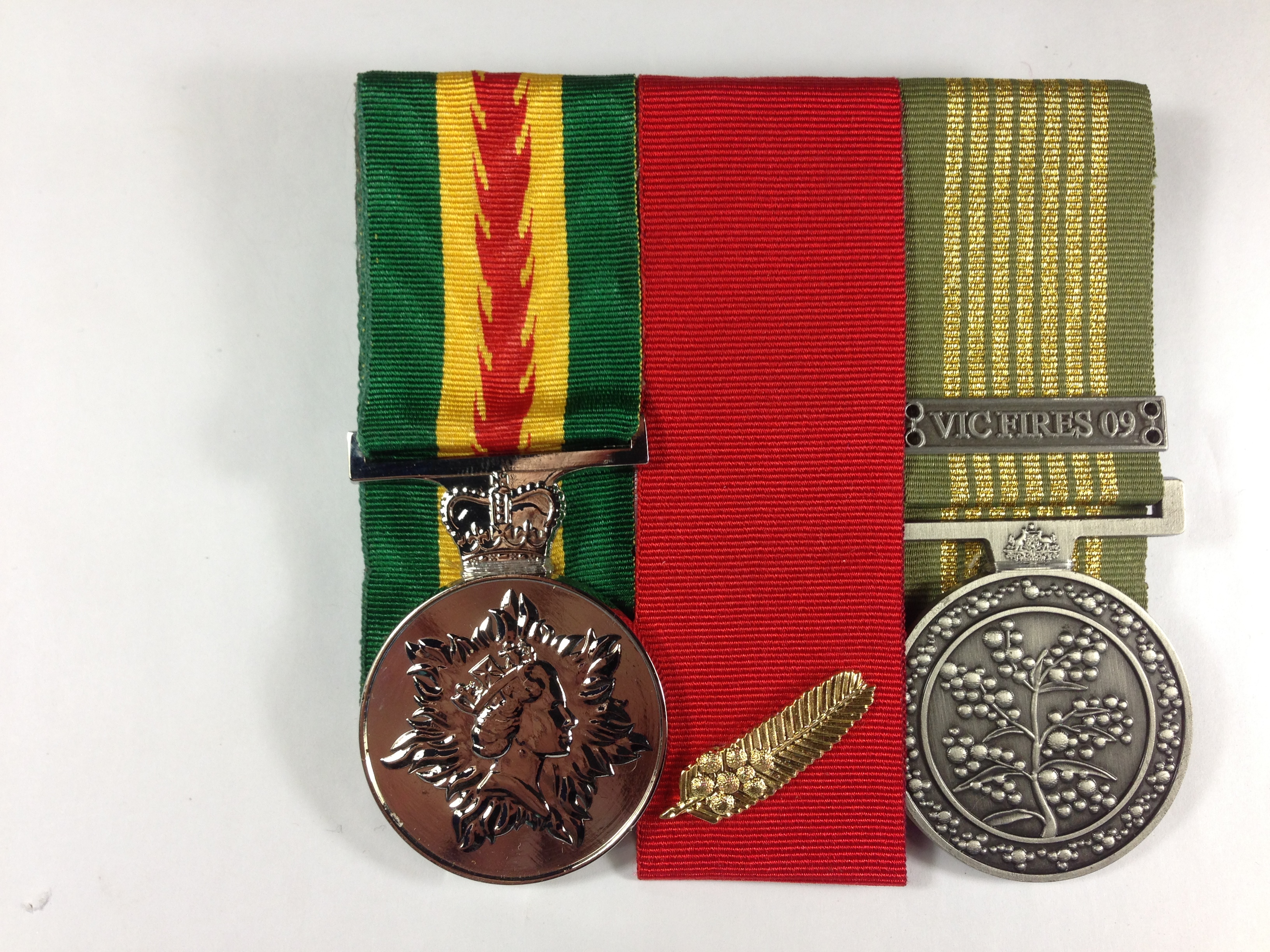 Australian Fire Service Medal, Commendation for Brave Conduct - Image 2